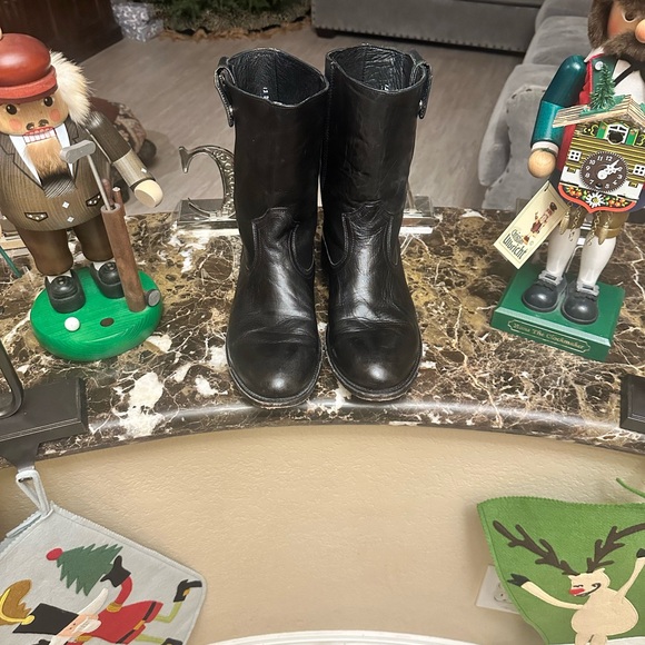 Men's Black Leather Frye Boots - Picture 3 of 6